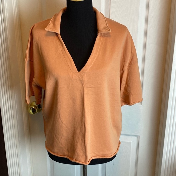 Universal Thread Cropped Orange Short Sleeve Sweatshirt & Shorts Sz L NWT - Picture 2 of 12